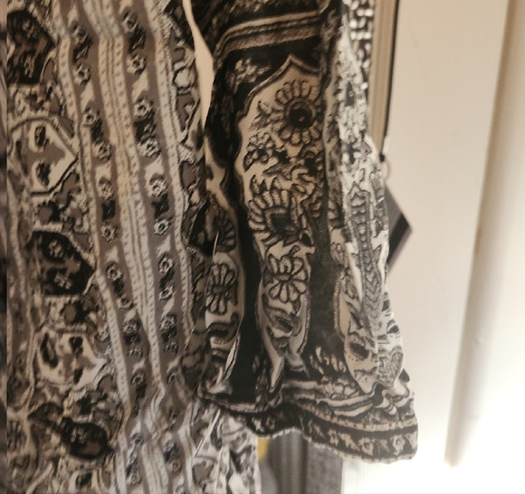 Lucky Brand Black and White Patterned Blouse - Picture 5 of 5